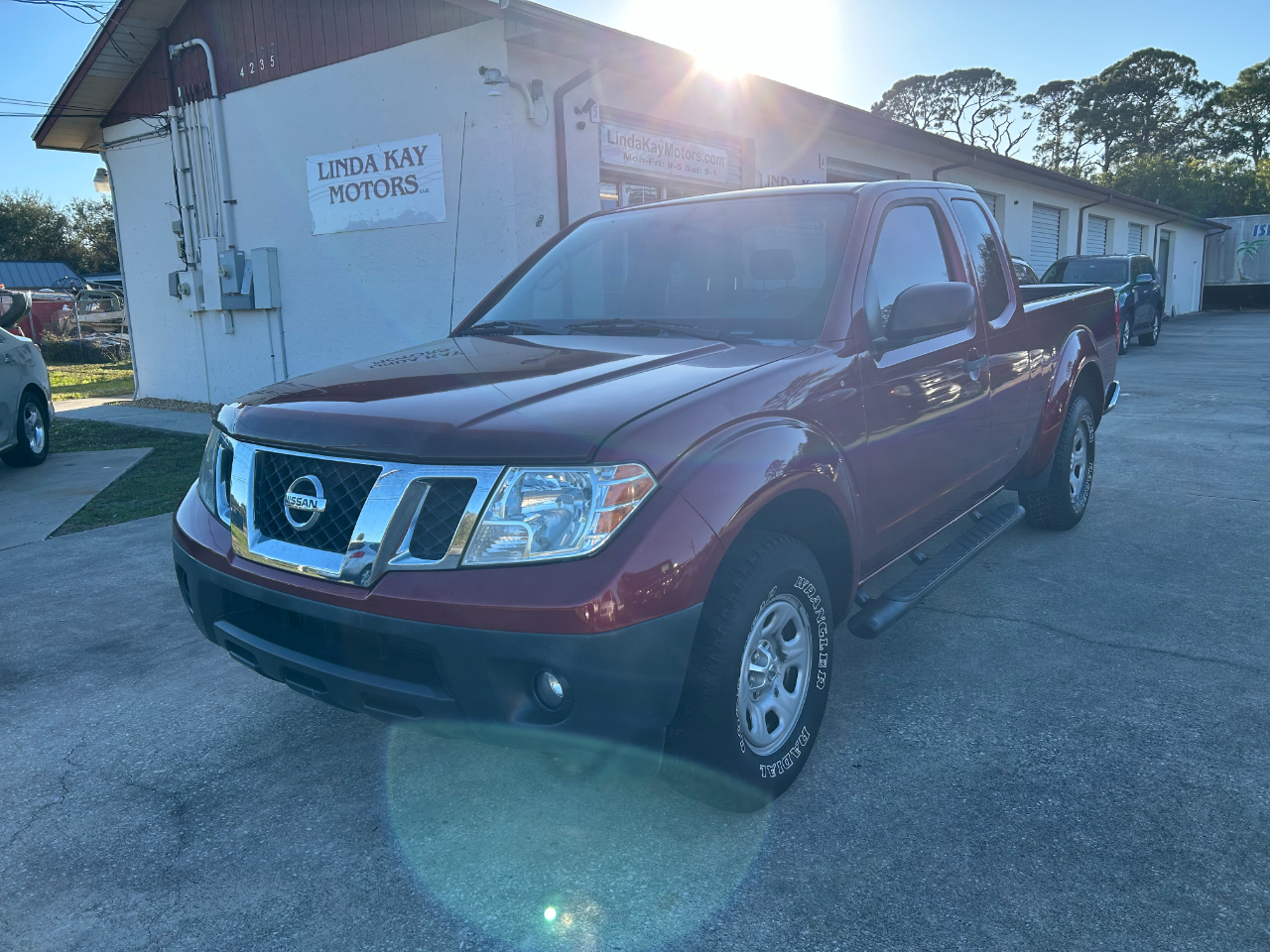 Nissan Frontier 2WD King Cab I4 Manual S 2013