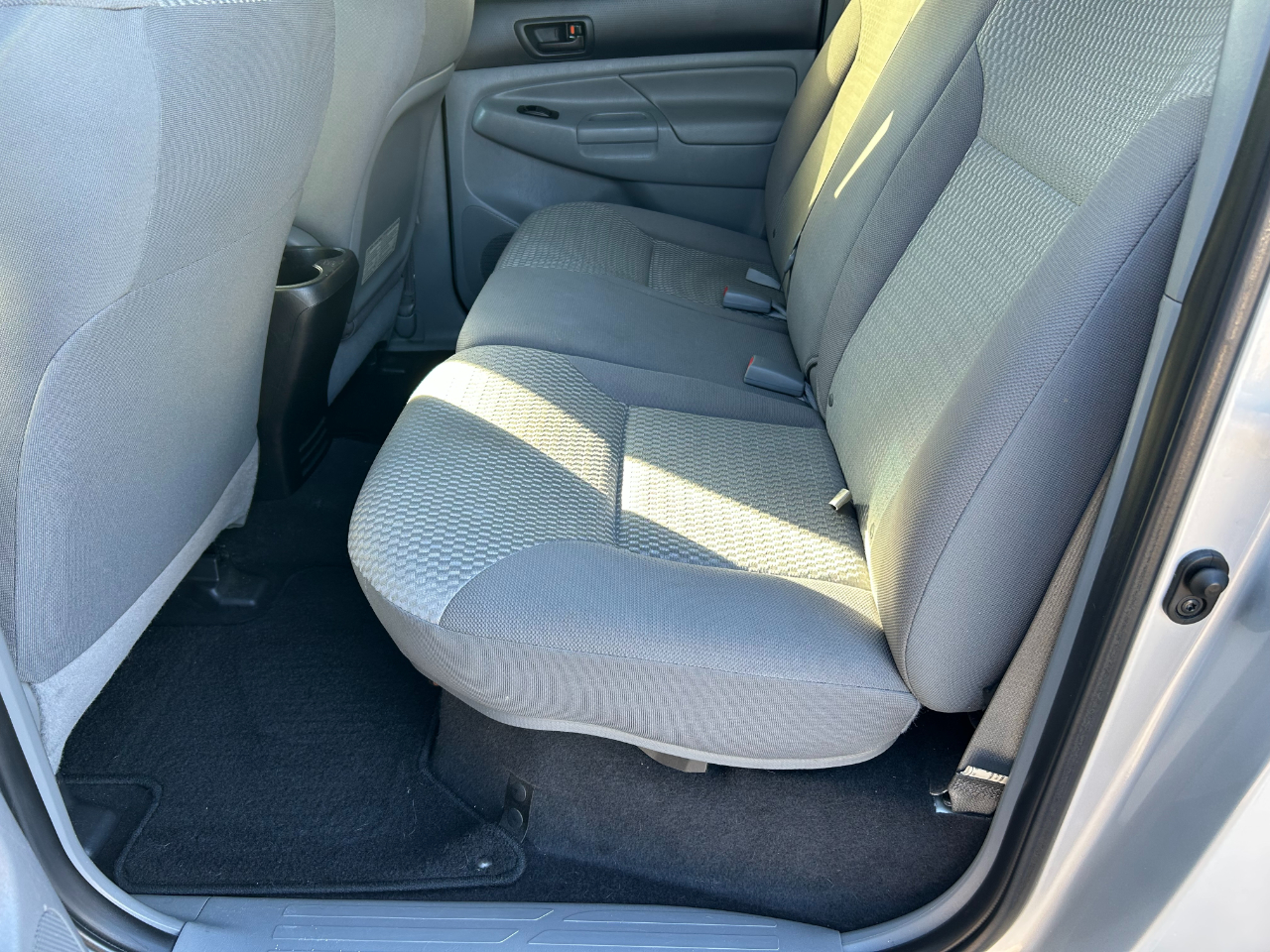 Toyota Tacoma 2WD Double Cab I4 AT PreRunner (Natl) 2012