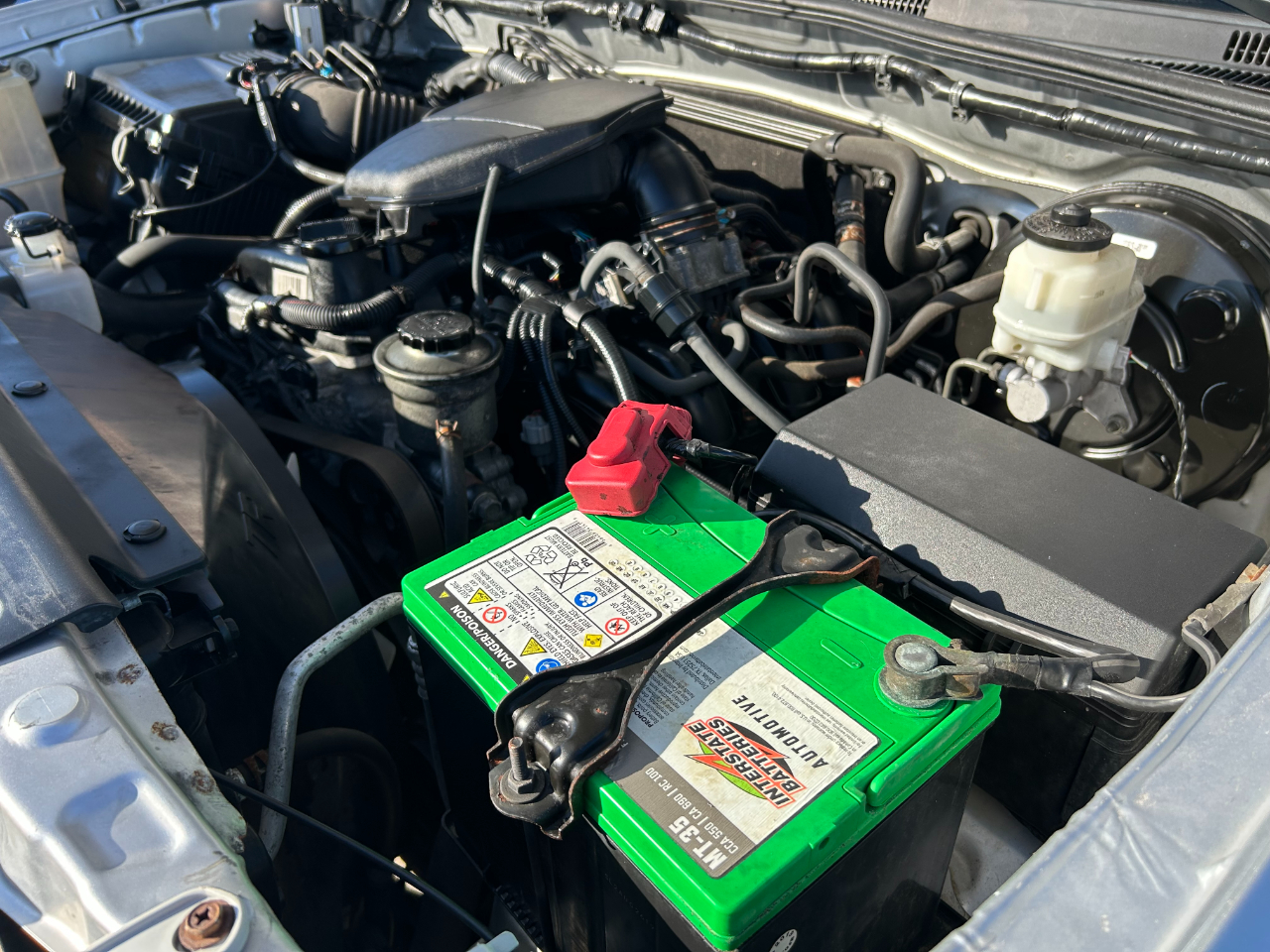 Toyota Tacoma 2WD Double Cab I4 AT PreRunner (Natl) 2012