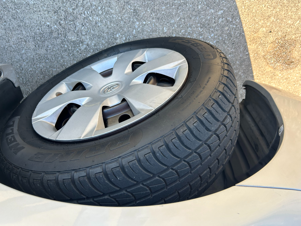 Toyota Camry 4dr Sdn I4 Auto XLE (Natl) 2007