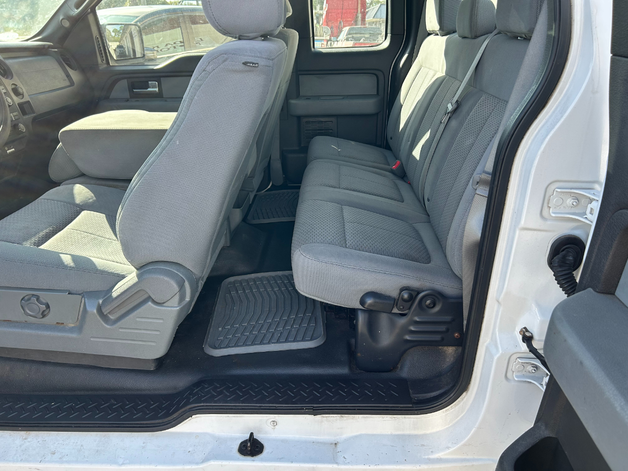 Ford F-150 2WD SuperCab 145" XLT 2013