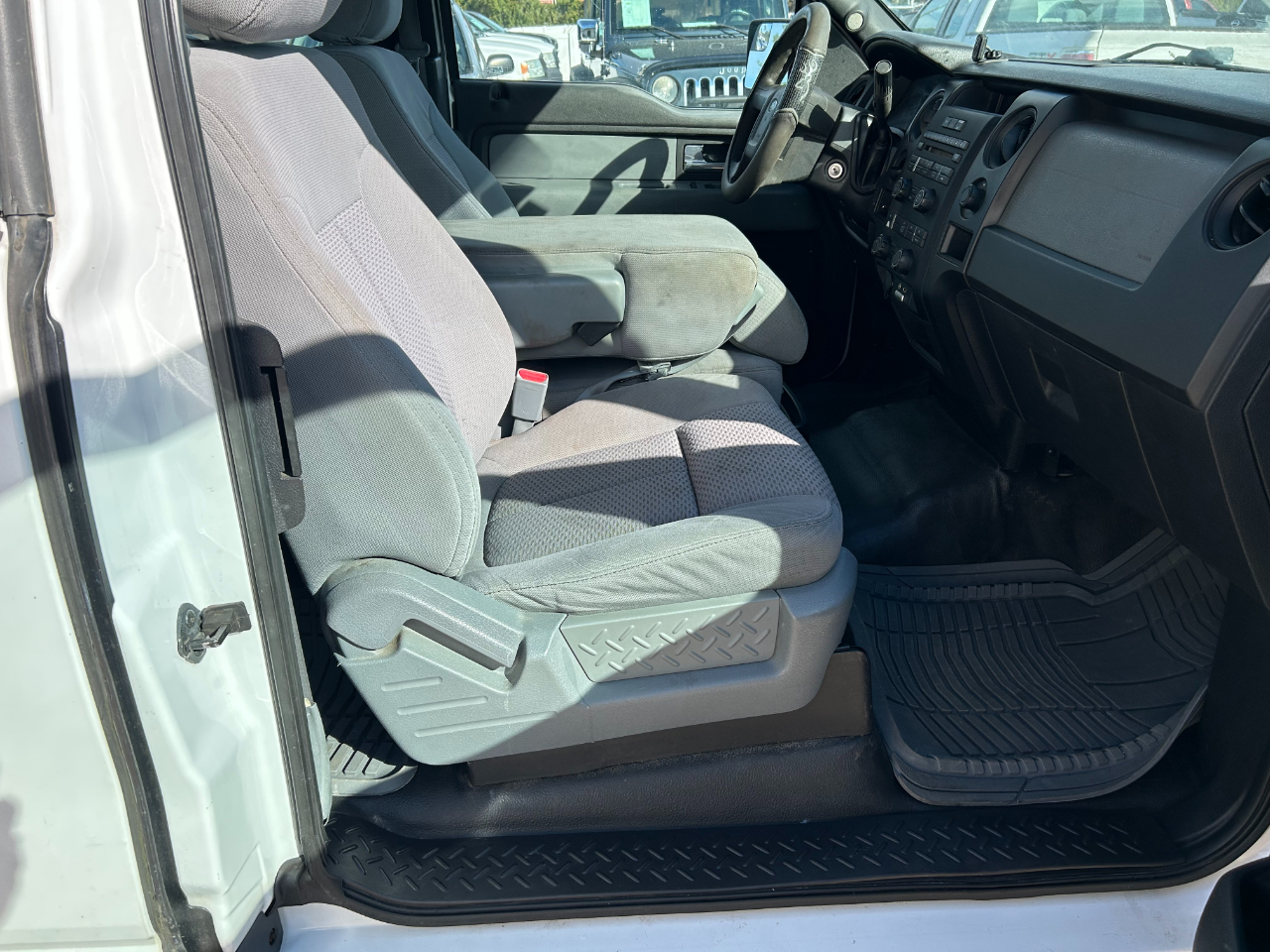 Ford F-150 2WD SuperCab 145" XLT 2013