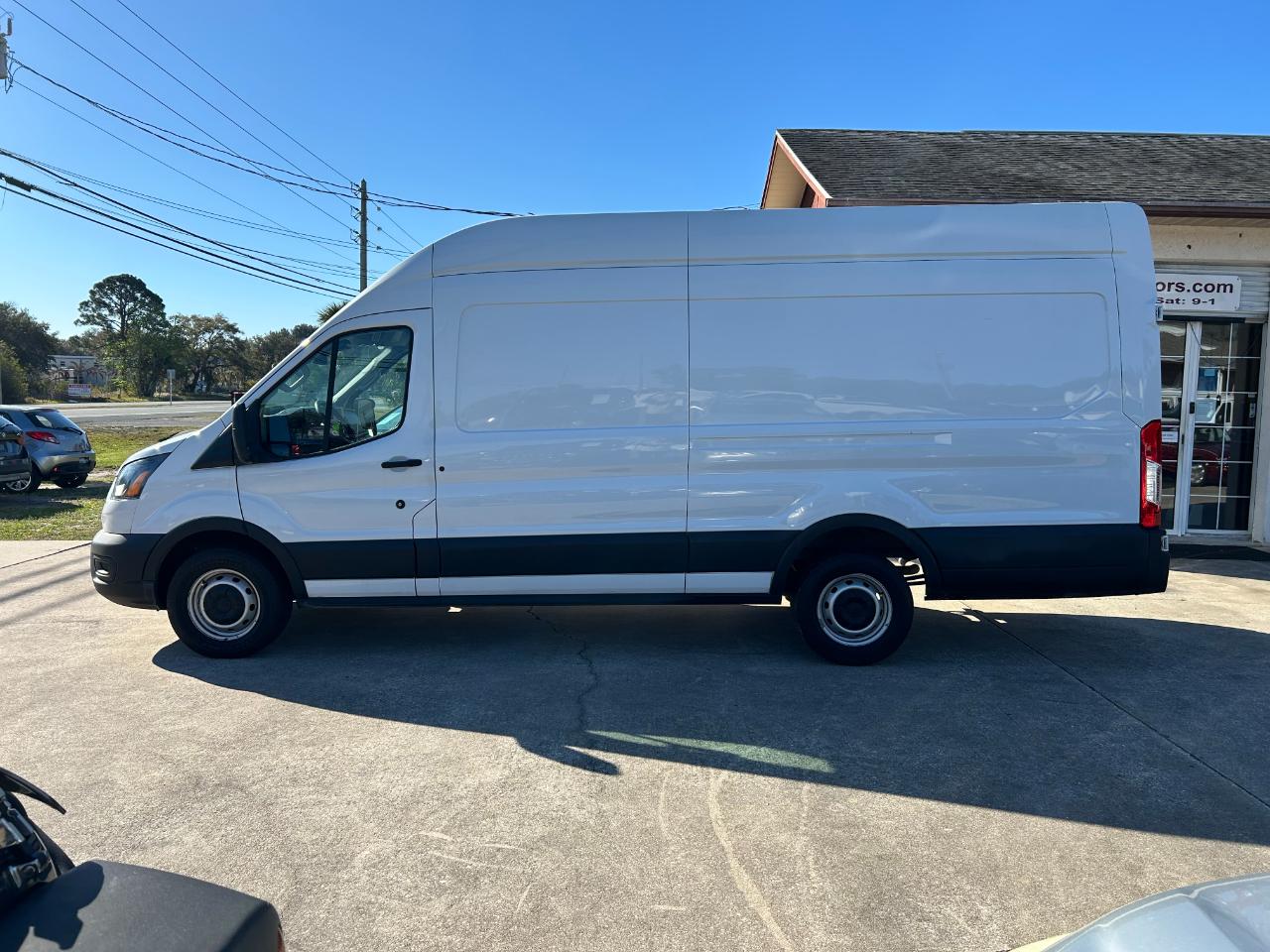 Ford Transit Cargo Van T-250 148" EL Hi Rf 9070 GVWR RWD 2023