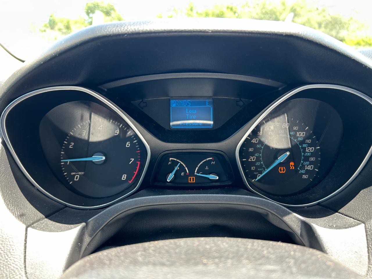 Ford Focus 5dr HB SE 2012