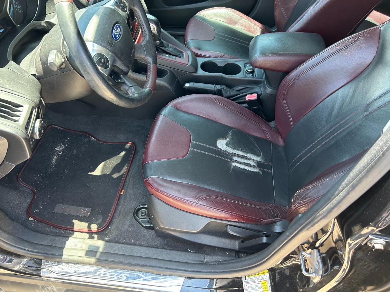 Ford Focus 5dr HB SE 2012