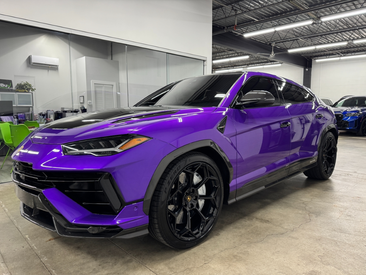 2023 Lamborghini Urus Performante