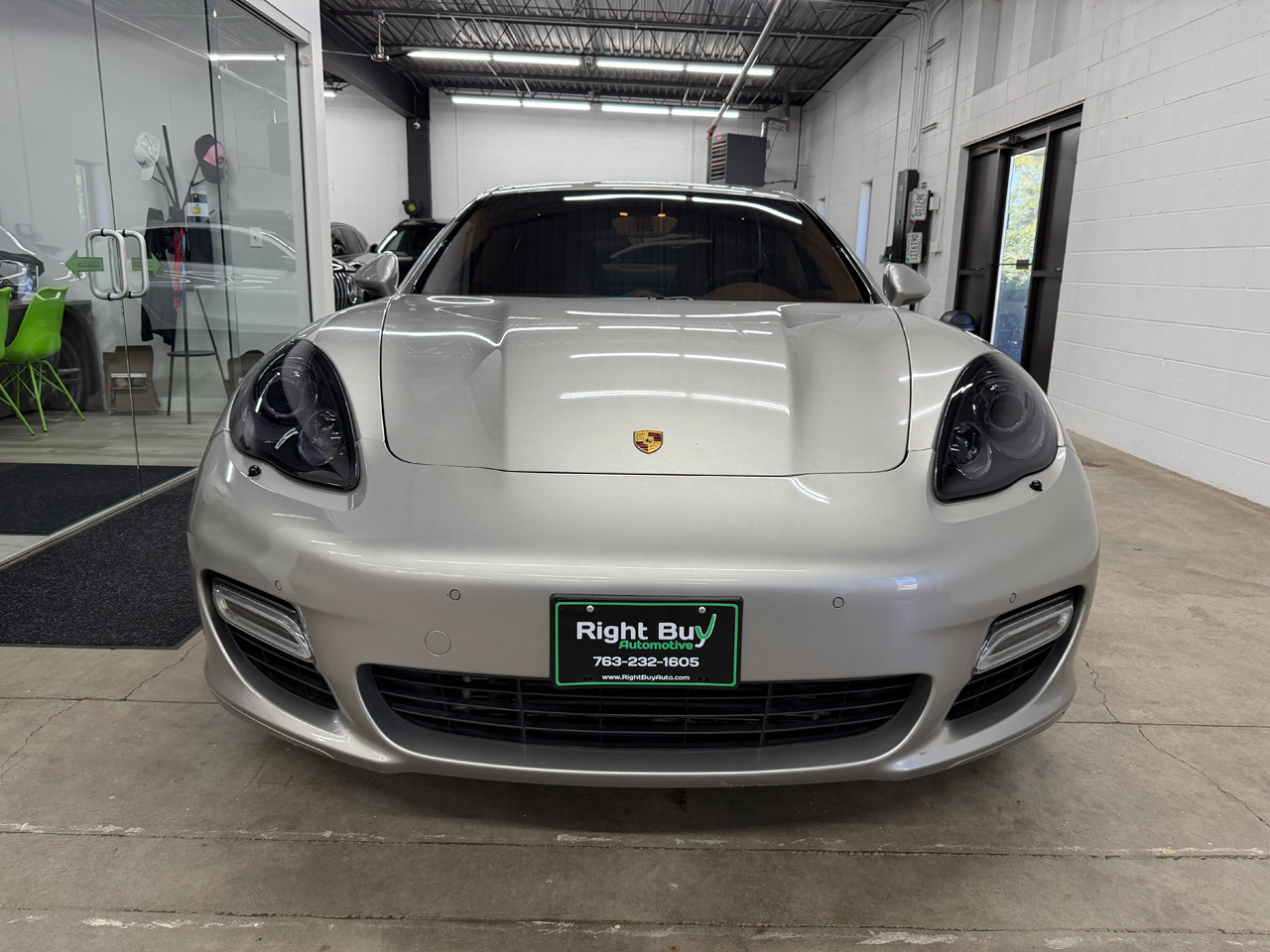 2013 Porsche Panamera Turbo photo 2