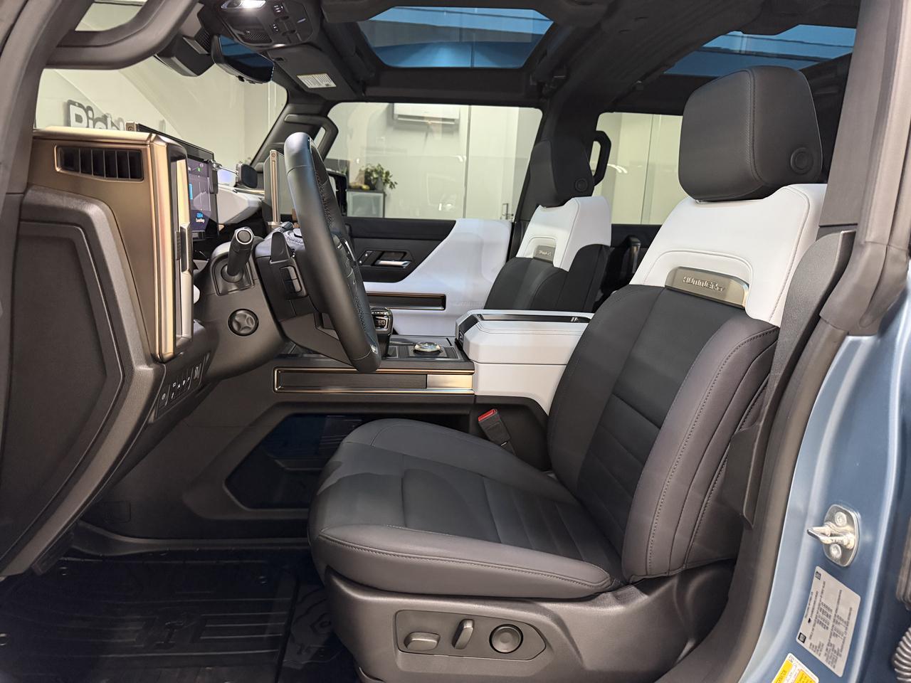 GMC HUMMER EV SUV  2024