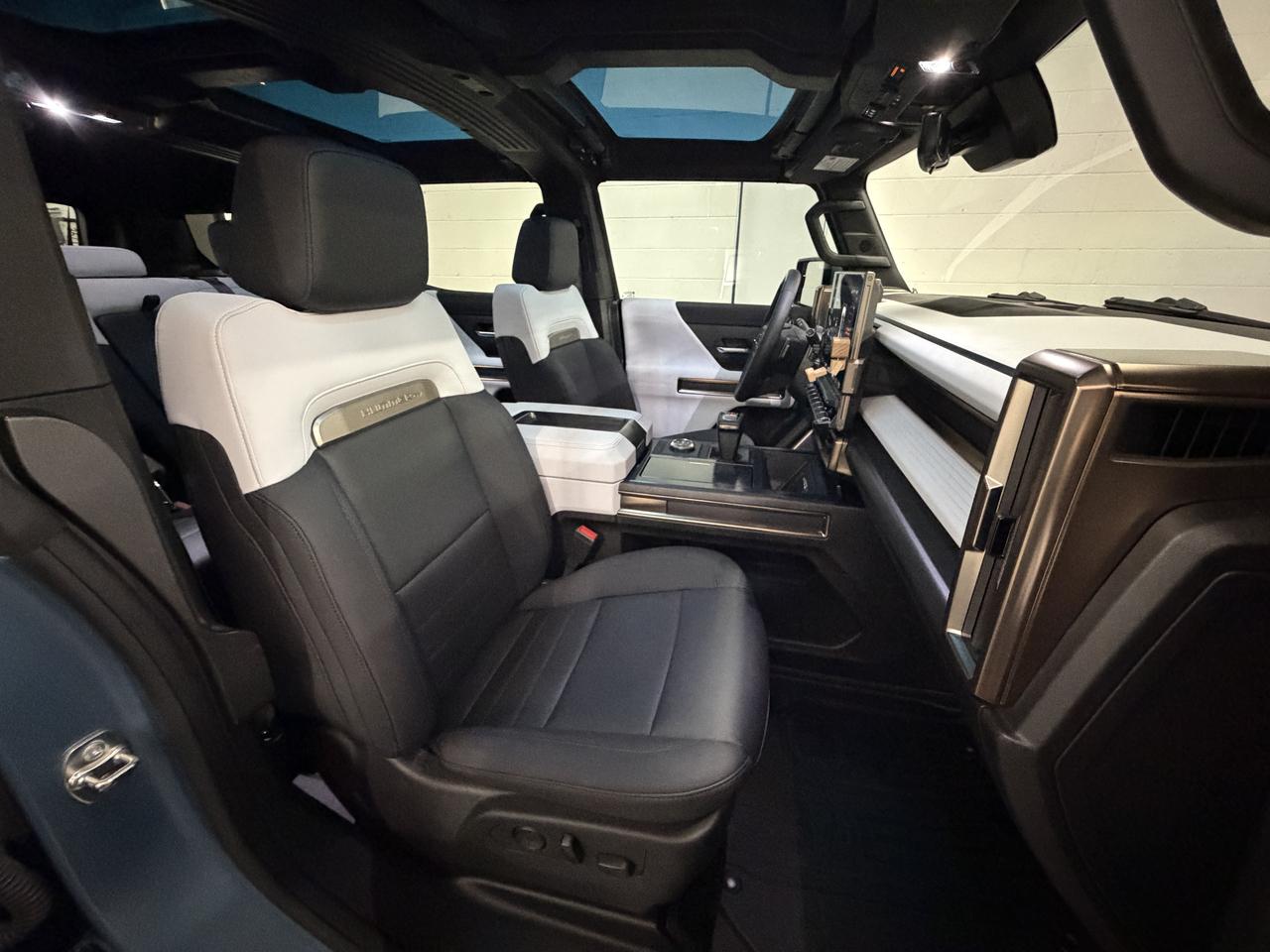 GMC HUMMER EV SUV  2024