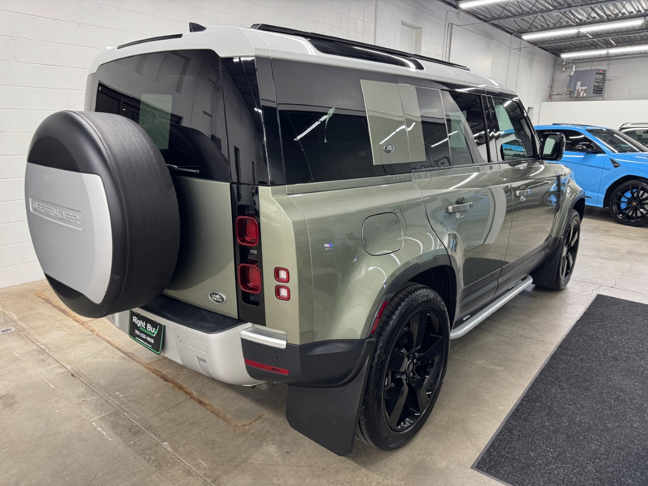 Land Rover Defender 110 SE 2022