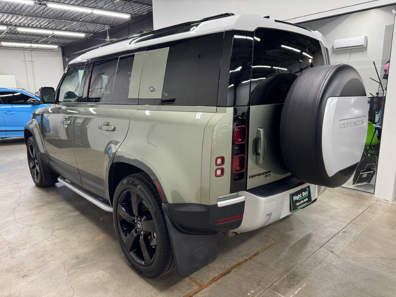 Land Rover Defender 110 SE 2022