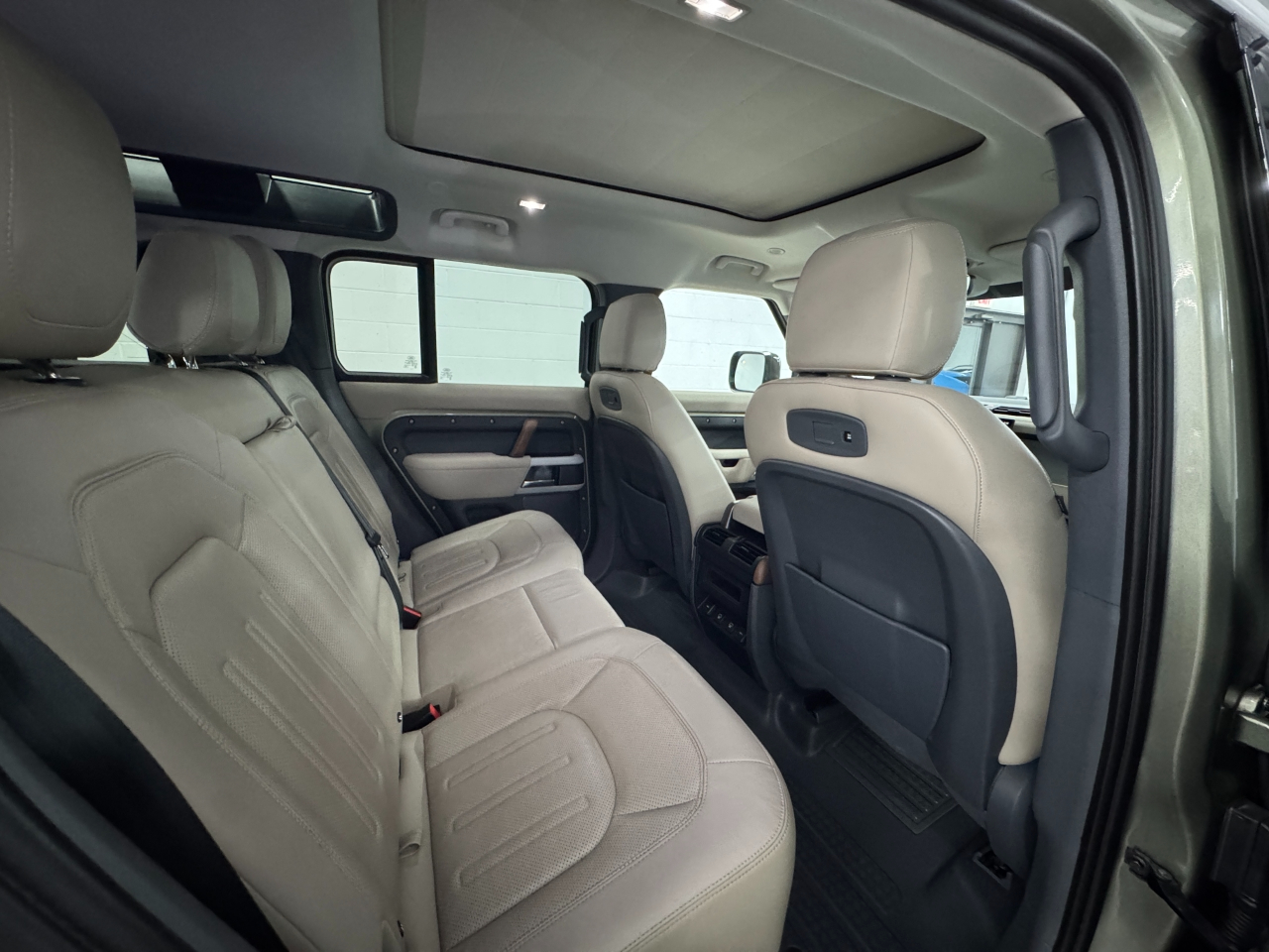 Land Rover Defender 110 SE 2022