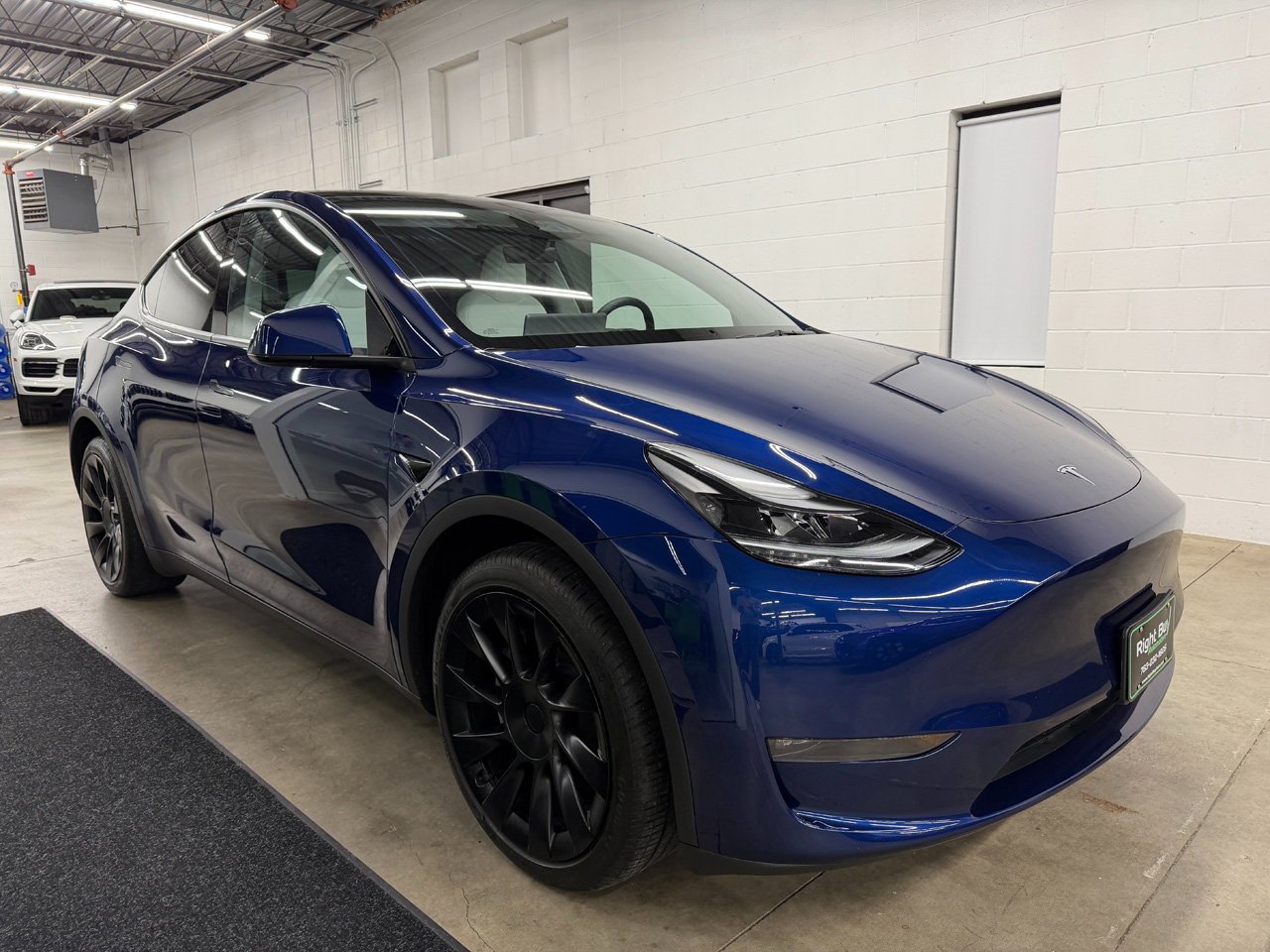 Tesla Model Y Long Range 2023