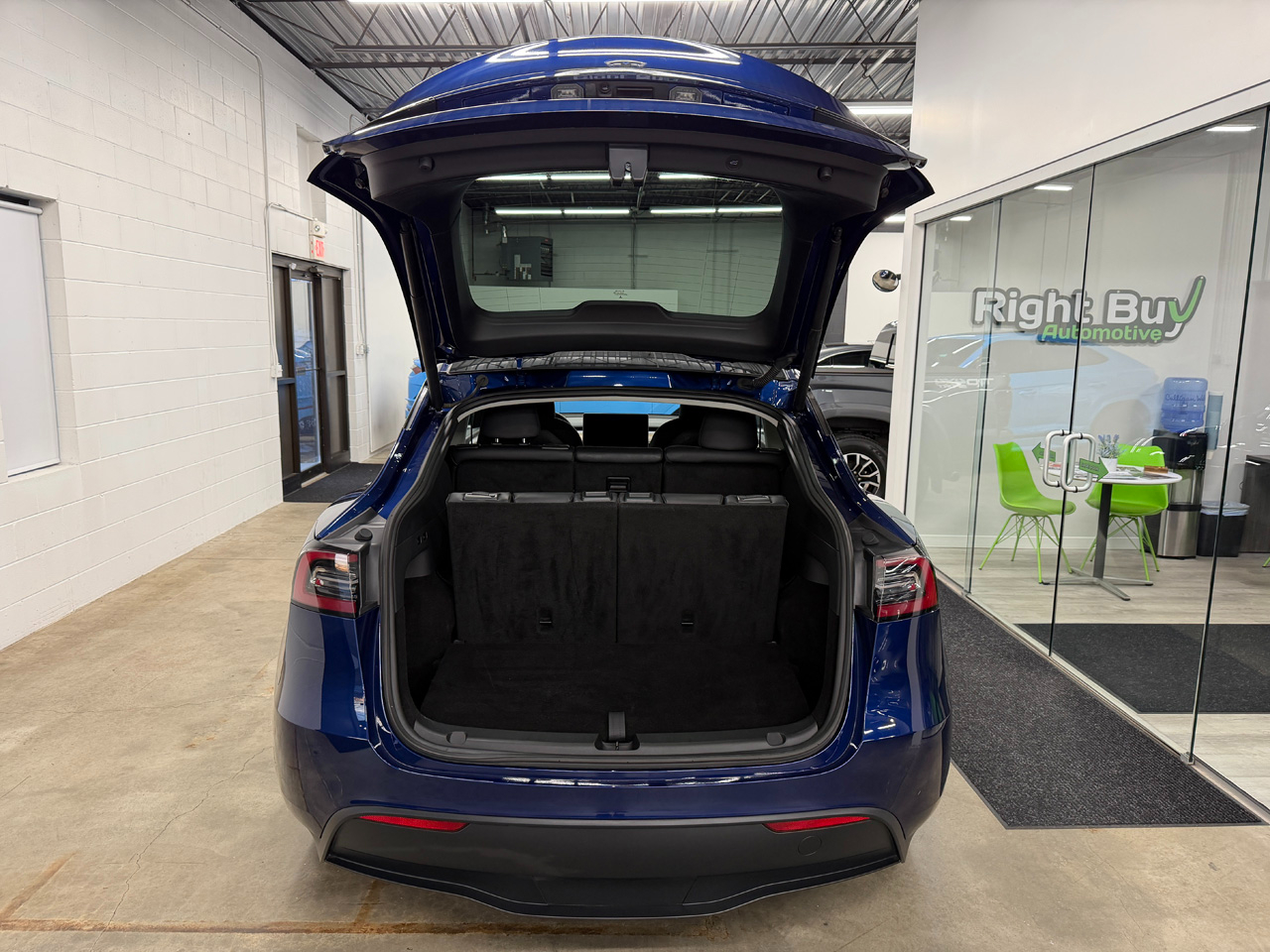 Tesla Model Y Long Range AWD 2023