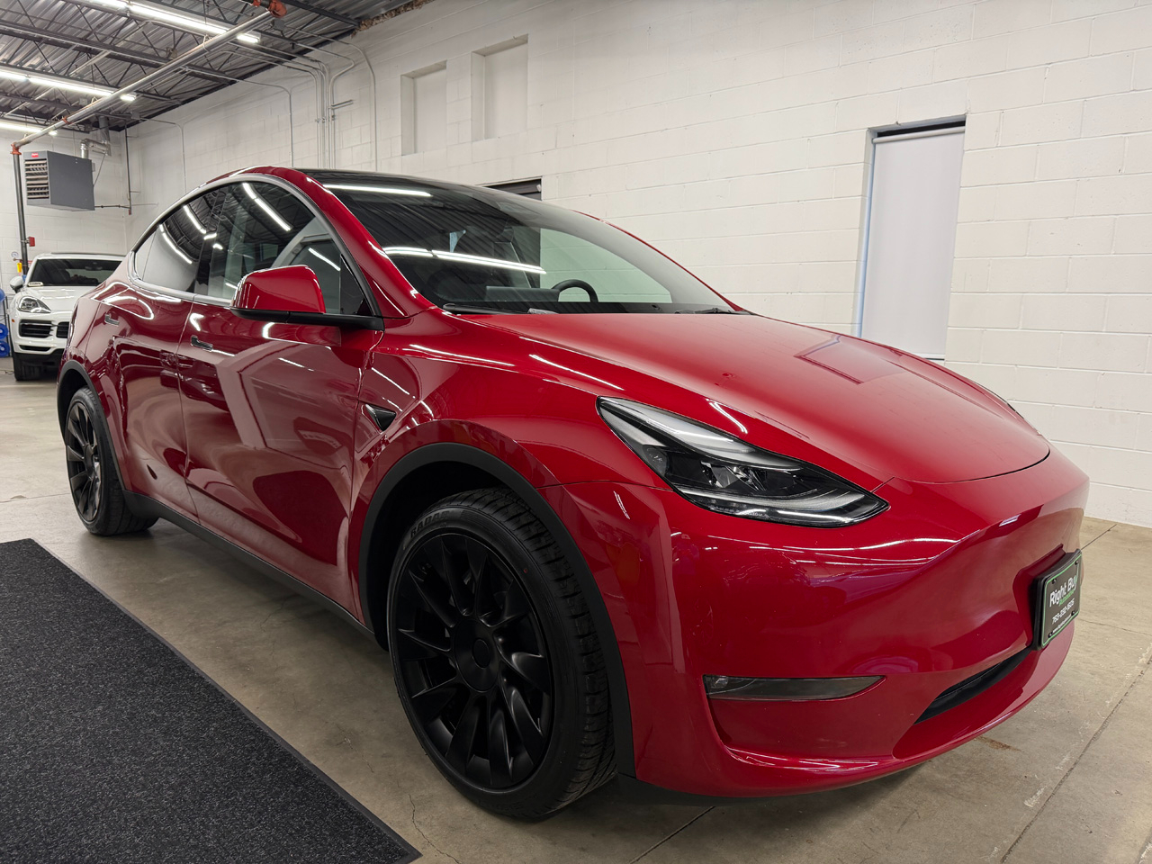 Tesla Model Y Long Range AWD 2023