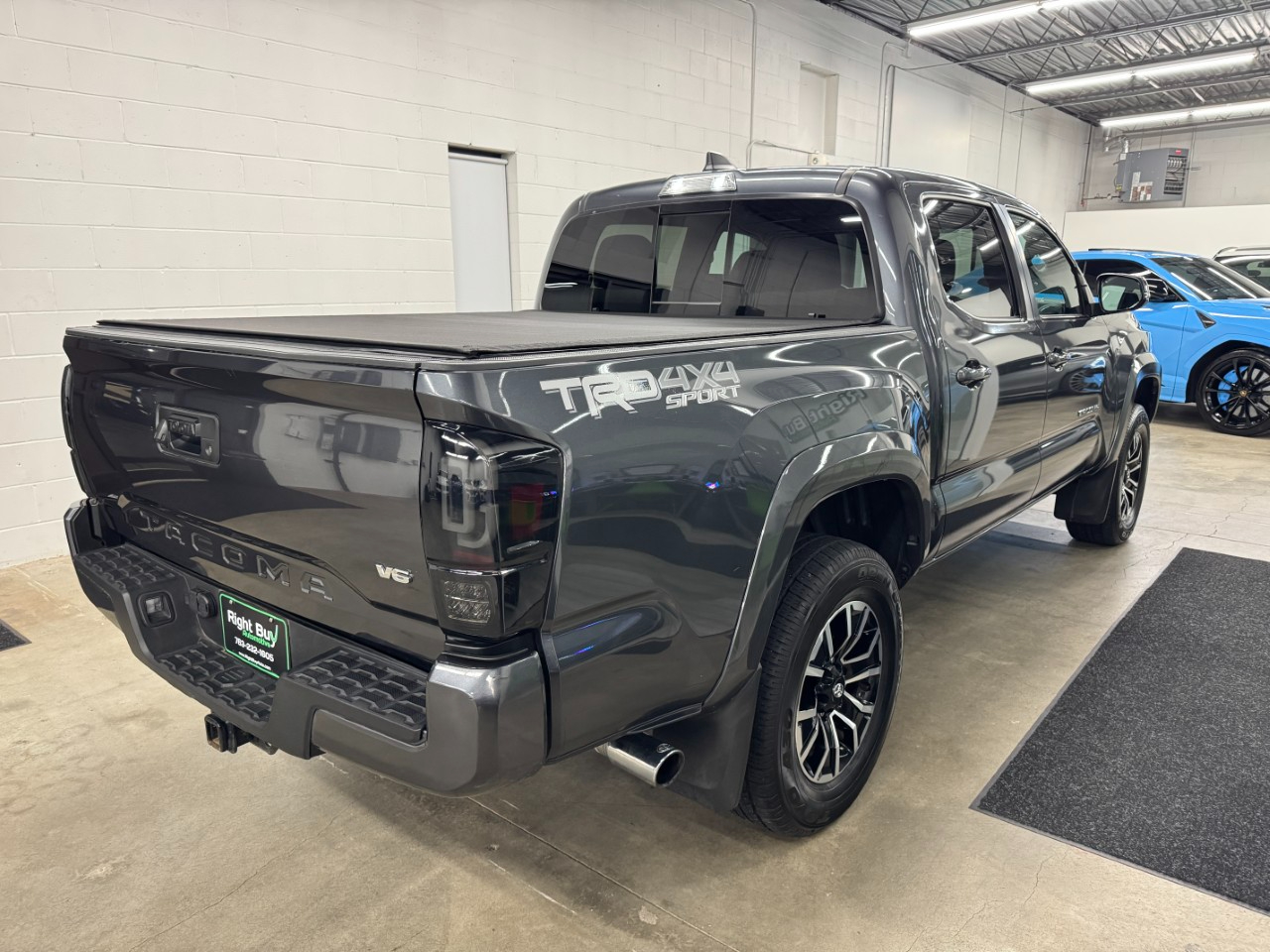 Toyota Tacoma TRD Sport Double Cab 5' Bed V6 4x4 AT (Natl) 2022