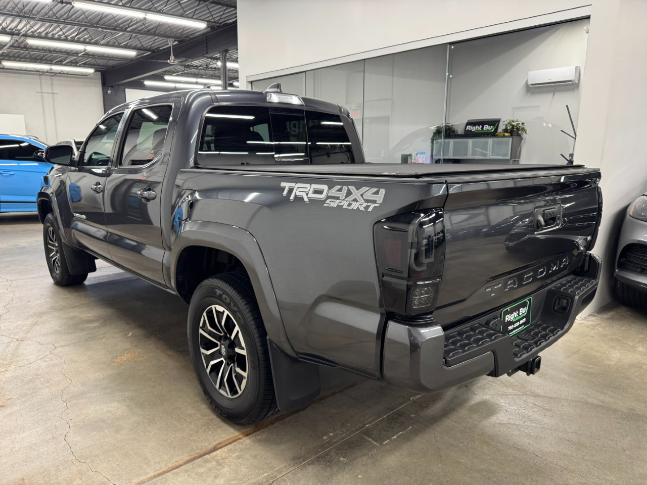 Toyota Tacoma TRD Sport Double Cab 5' Bed V6 4x4 AT (Natl) 2022