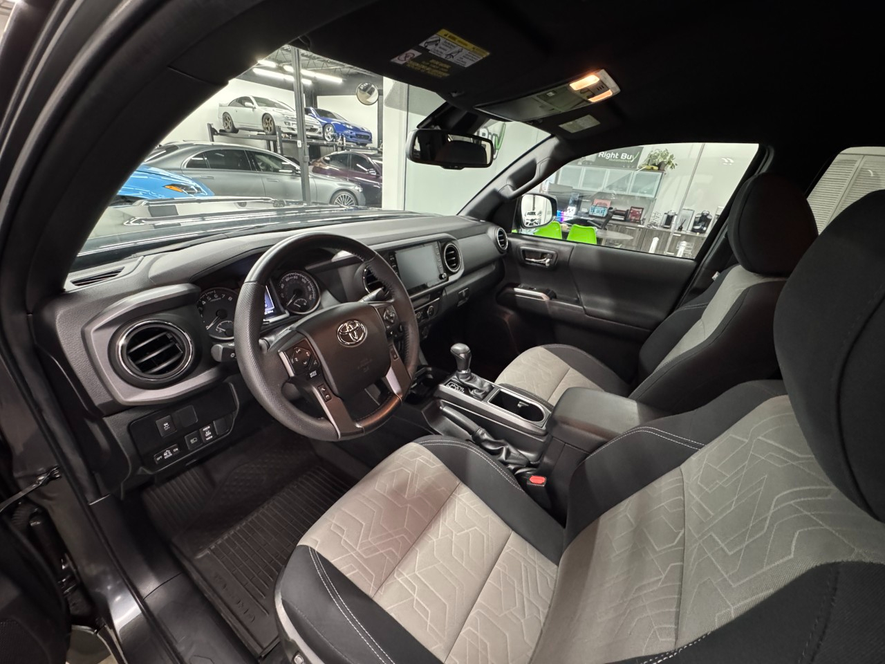 Toyota Tacoma TRD Sport Double Cab 5' Bed V6 4x4 AT (Natl) 2022