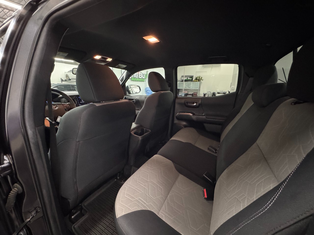 Toyota Tacoma TRD Sport Double Cab 5' Bed V6 4x4 AT (Natl) 2022