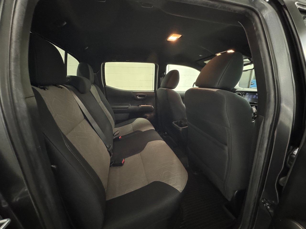 Toyota Tacoma TRD Sport Double Cab 5' Bed V6 4x4 AT (Natl) 2022