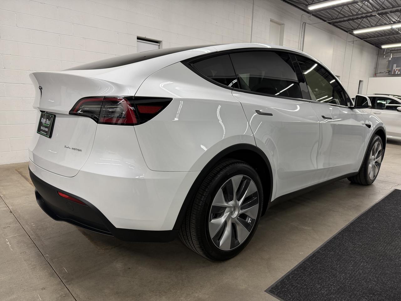 Tesla Model Y Long Range 2024