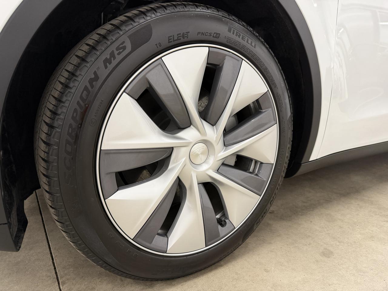 Tesla Model Y Long Range 2024