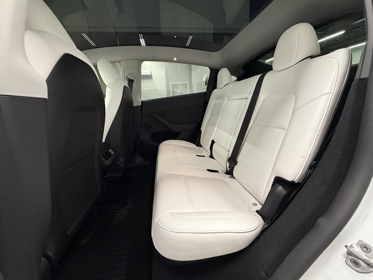 Tesla Model Y Long Range 2024