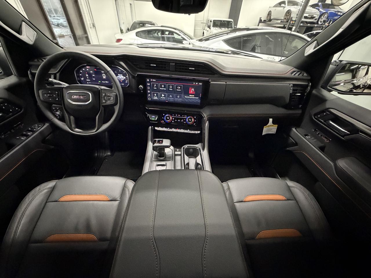 GMC Sierra 1500 AT4 Crew Cab 4WD 2026