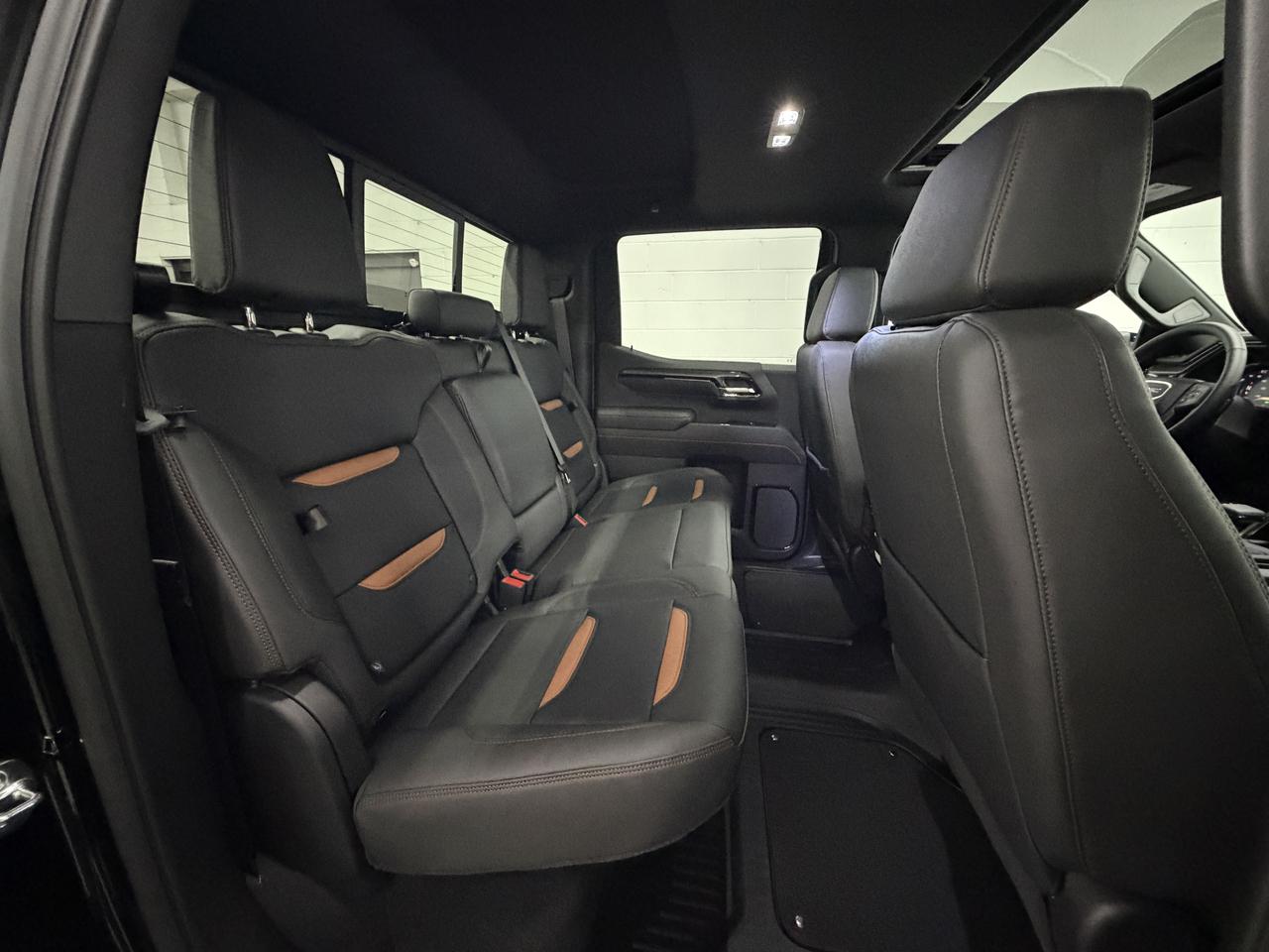 GMC Sierra 1500 AT4 Crew Cab 4WD 2026