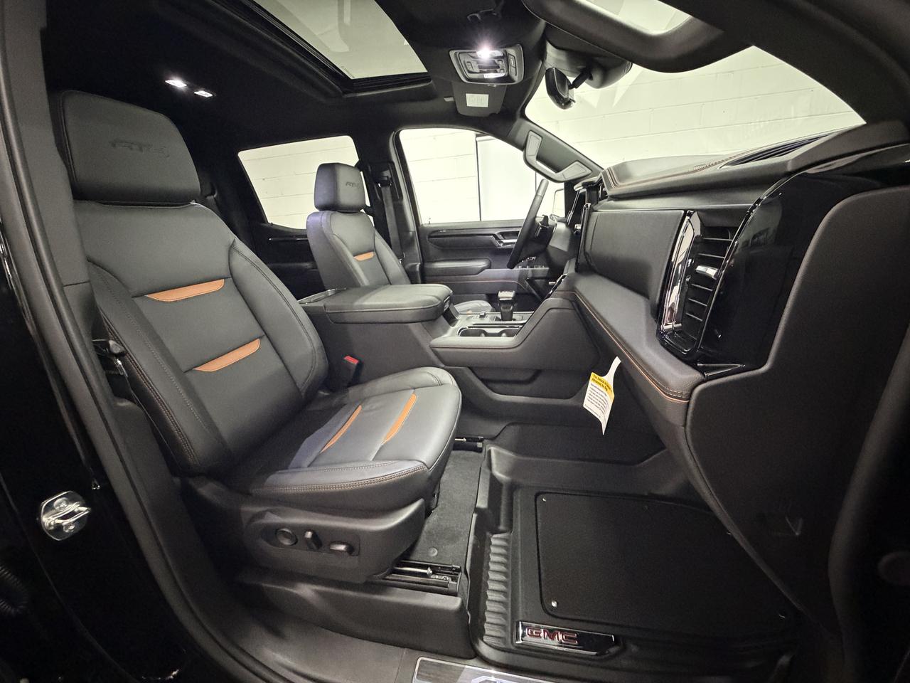 GMC Sierra 1500 AT4 Crew Cab 4WD 2026