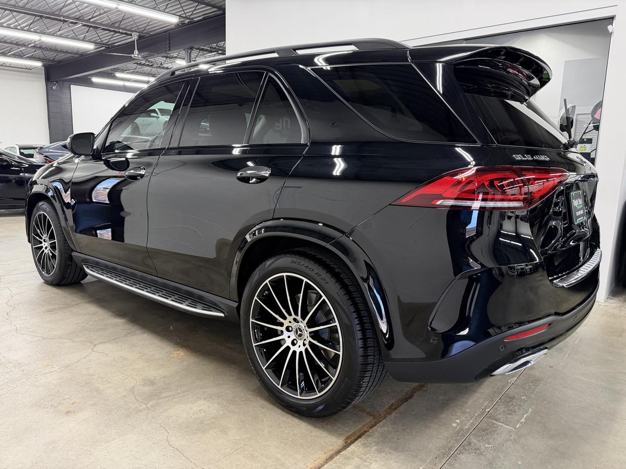 Mercedes-Benz GLE-Class  2023