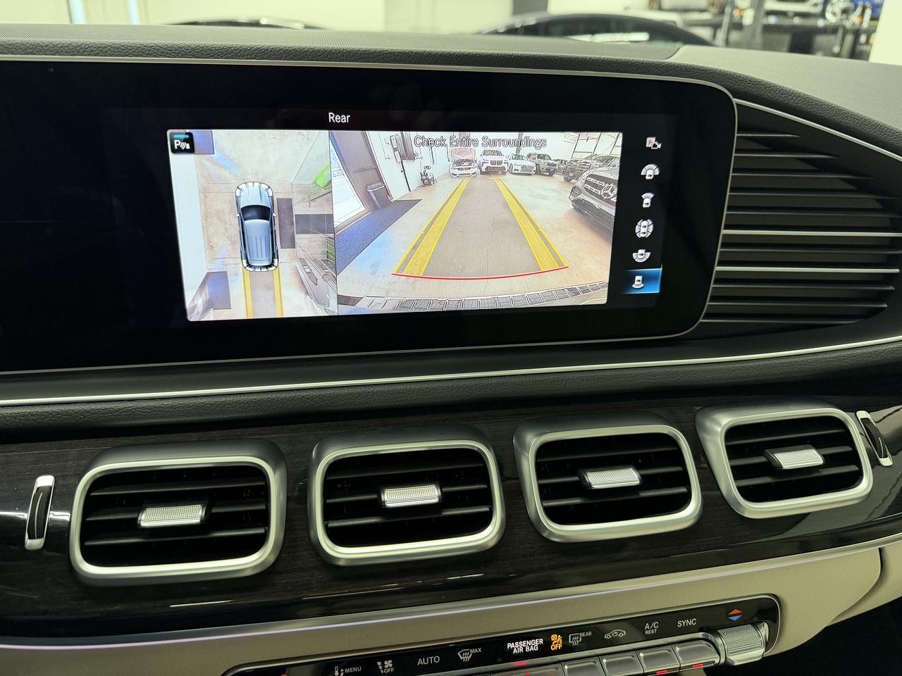 Mercedes-Benz GLE-Class  2023