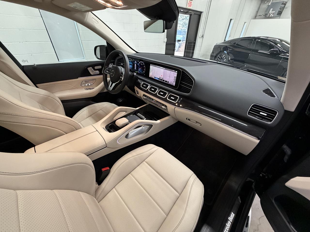 Mercedes-Benz GLE-Class  2023