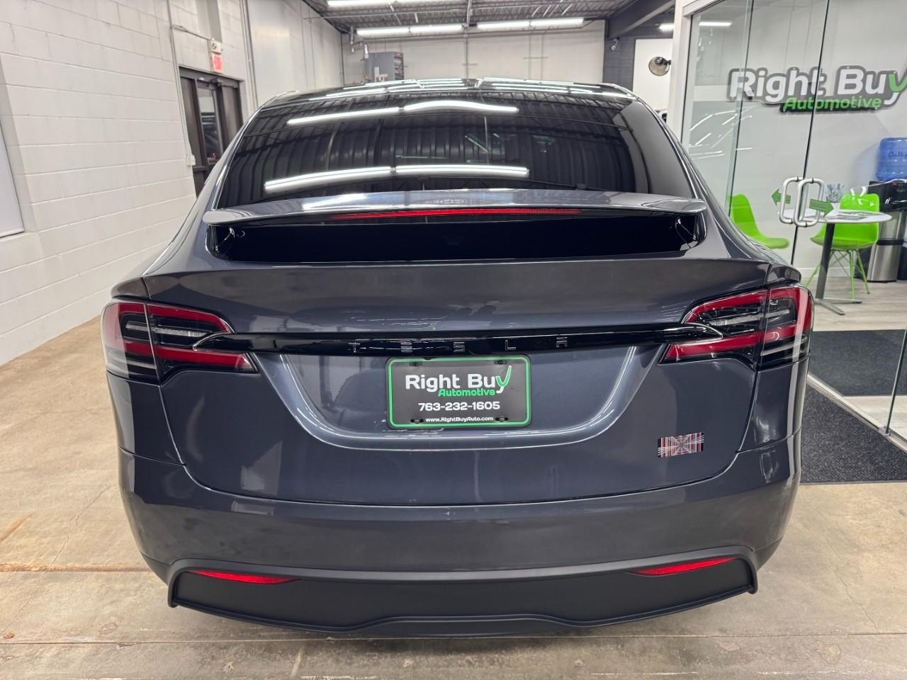 Tesla Model X Plaid 2023