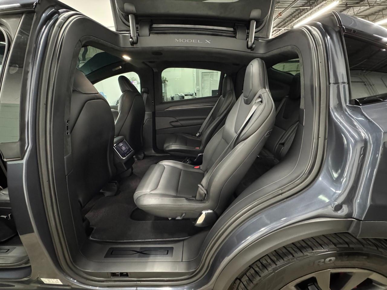 Tesla Model X Plaid 2023