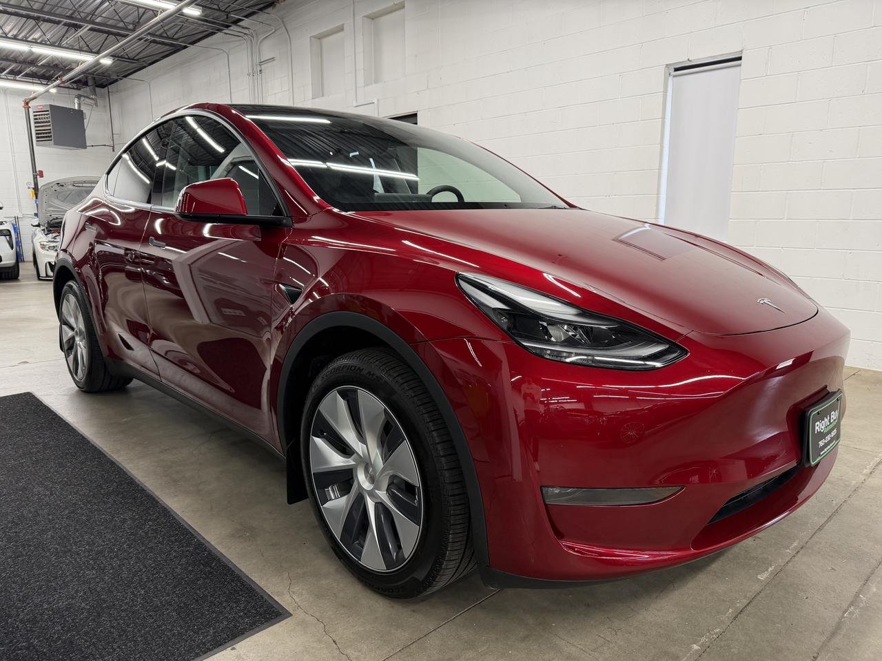 Tesla Model Y Long Range 2024