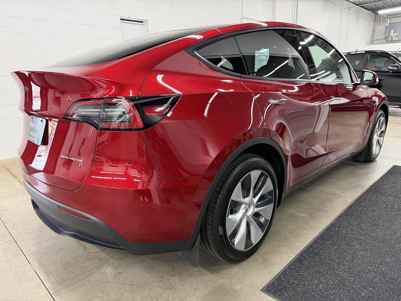 Tesla Model Y Long Range 2024