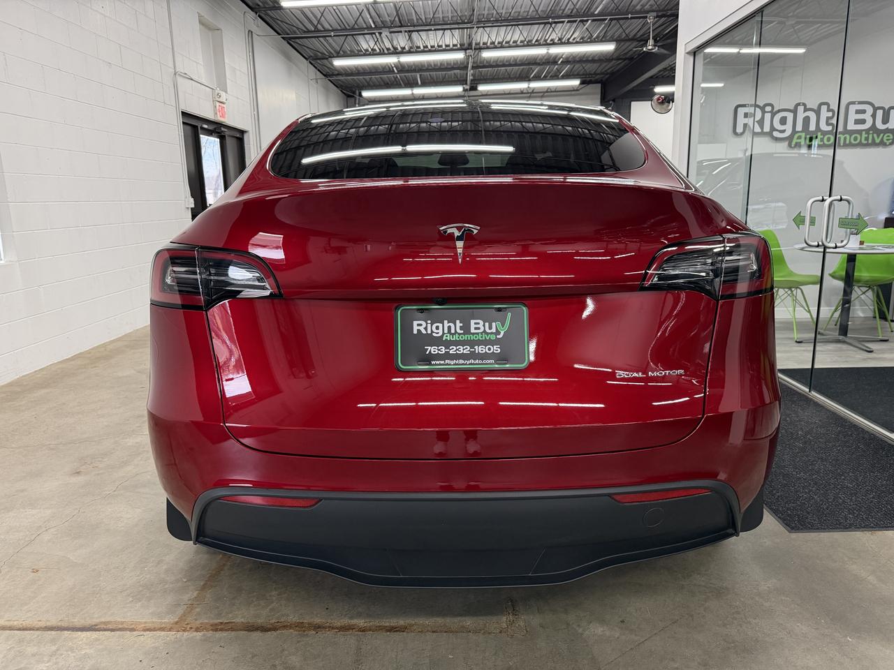Tesla Model Y Long Range 2024