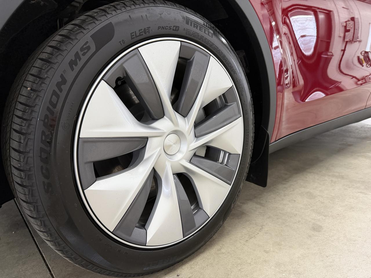 Tesla Model Y Long Range 2024