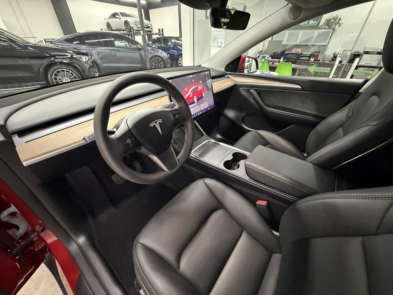 Tesla Model Y Long Range 2024