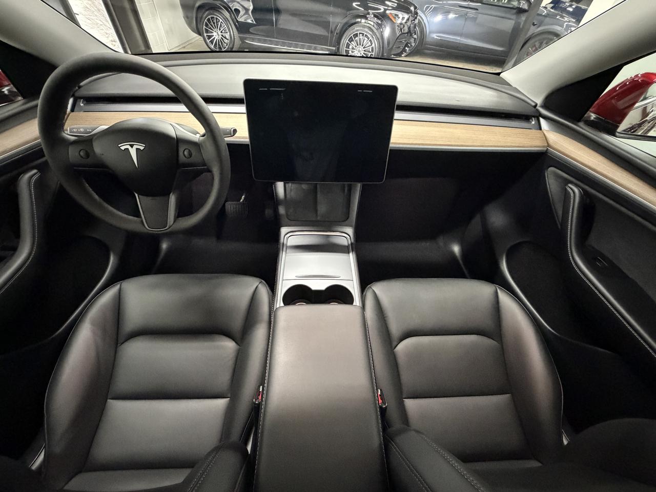 Tesla Model Y Long Range 2024