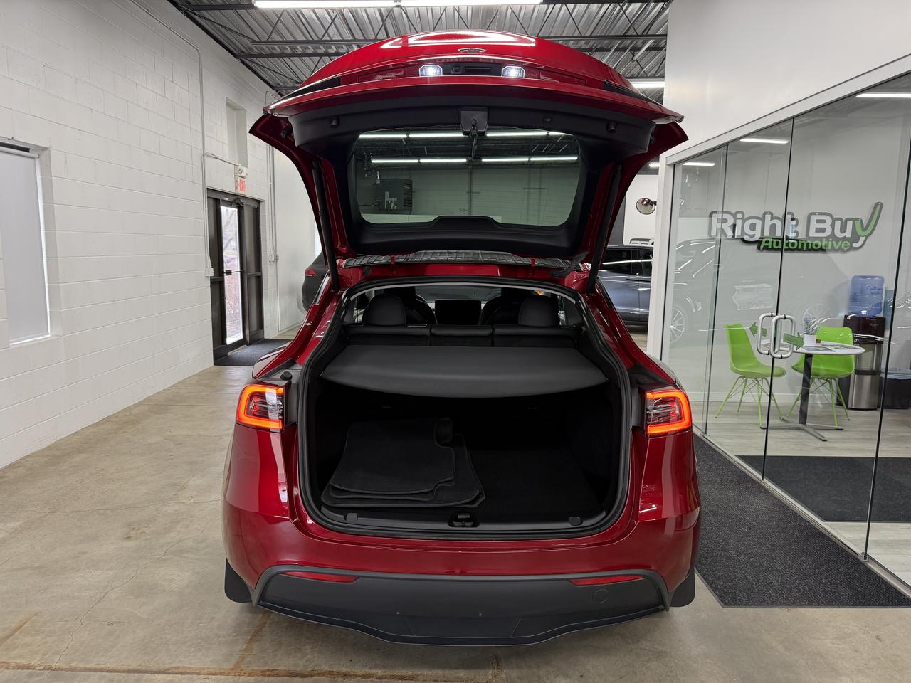 Tesla Model Y Long Range 2024
