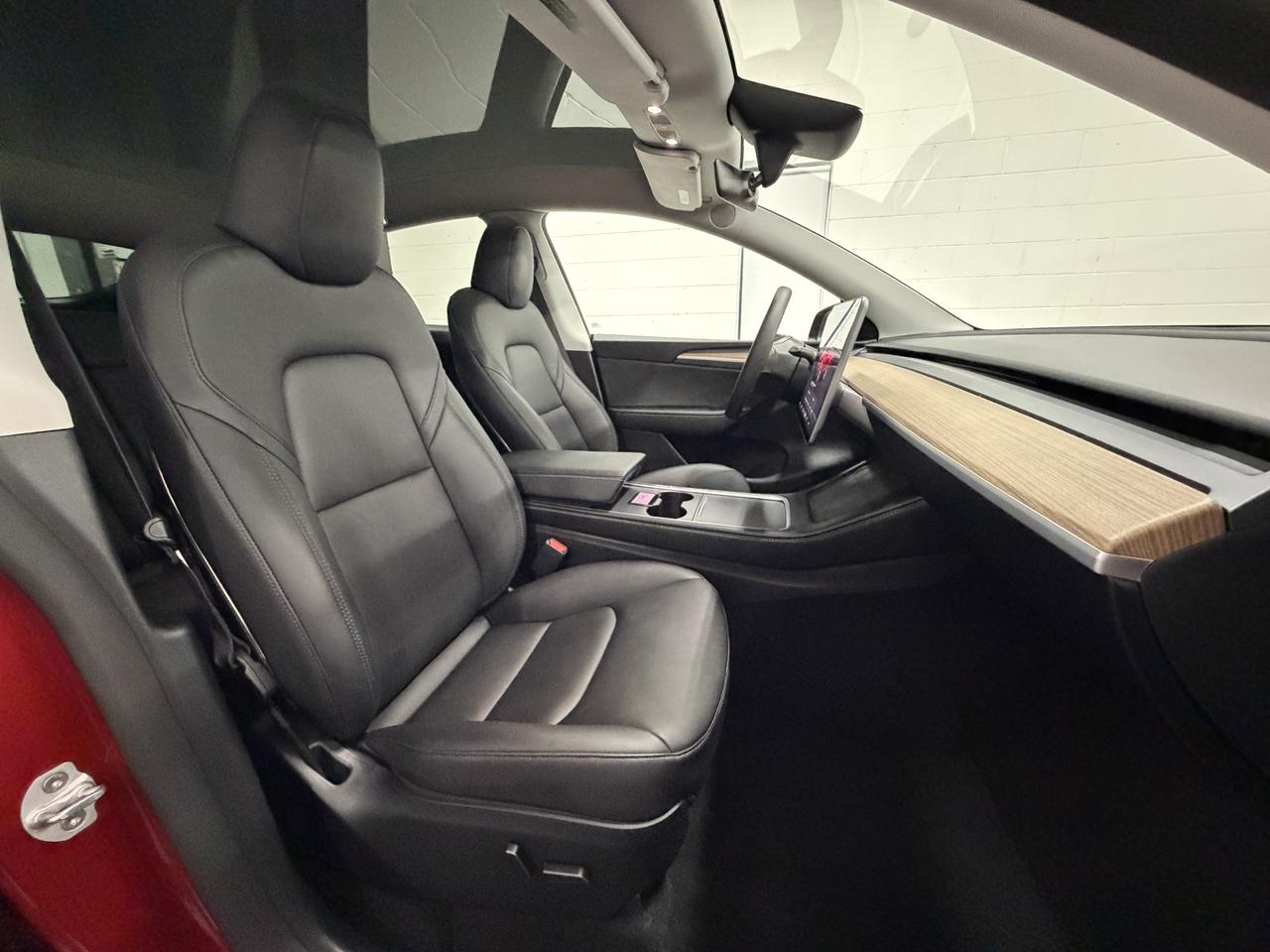 Tesla Model Y Long Range 2024