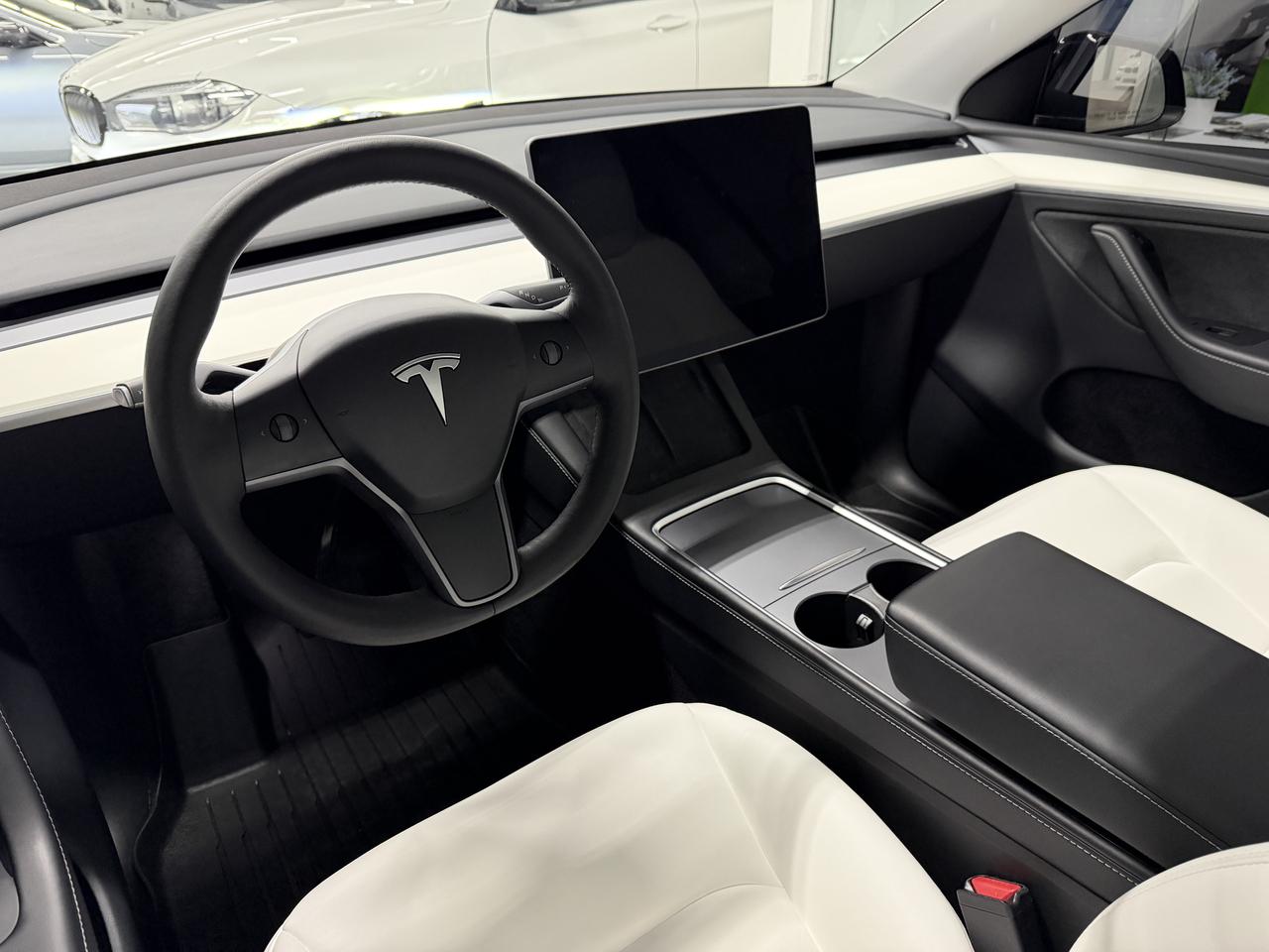 Tesla Model Y Long Range 2023