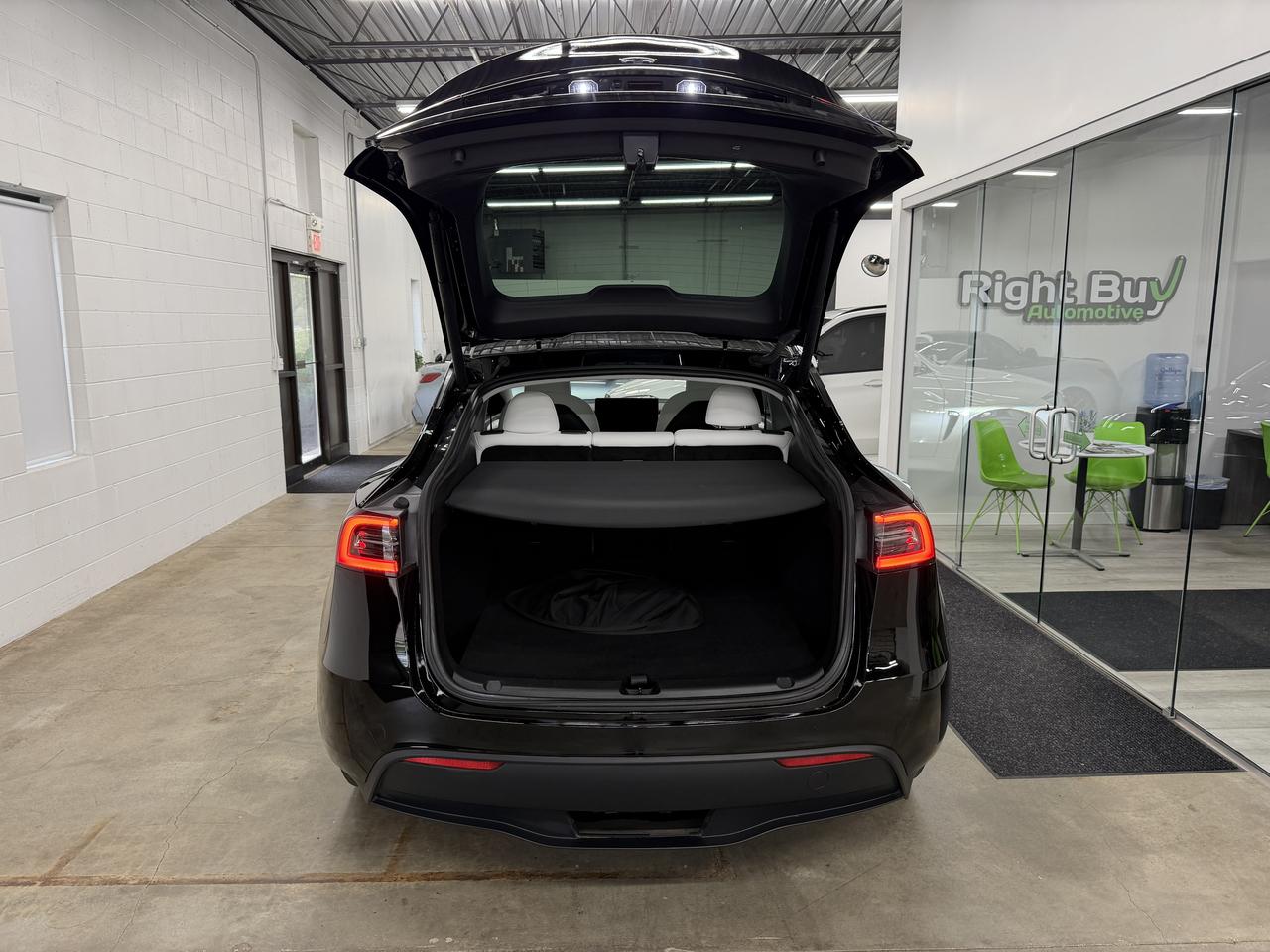 Tesla Model Y Long Range 2023