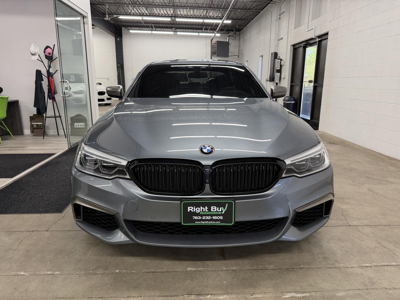 BMW 5-Series M550i xDrive 2019