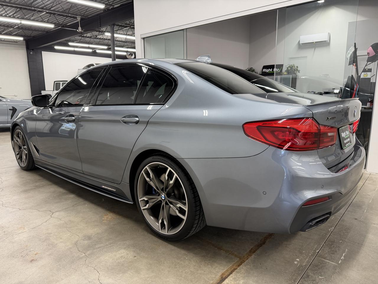 BMW 5-Series M550i xDrive 2019