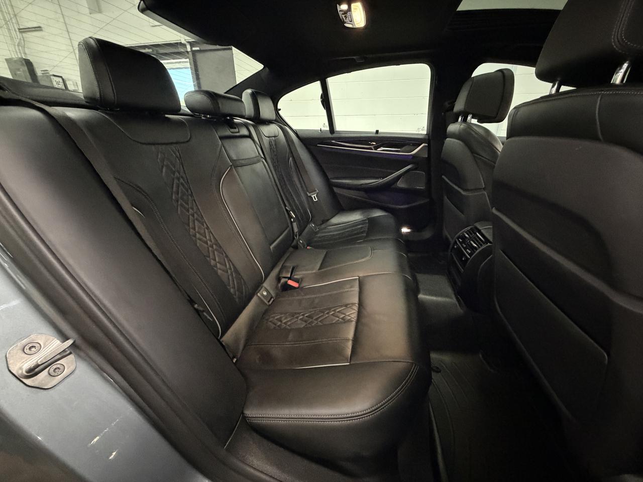BMW 5-Series M550i xDrive 2019
