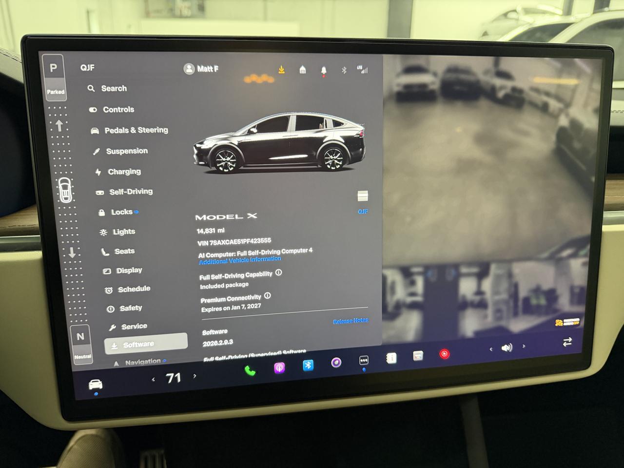 Tesla Model X  2023