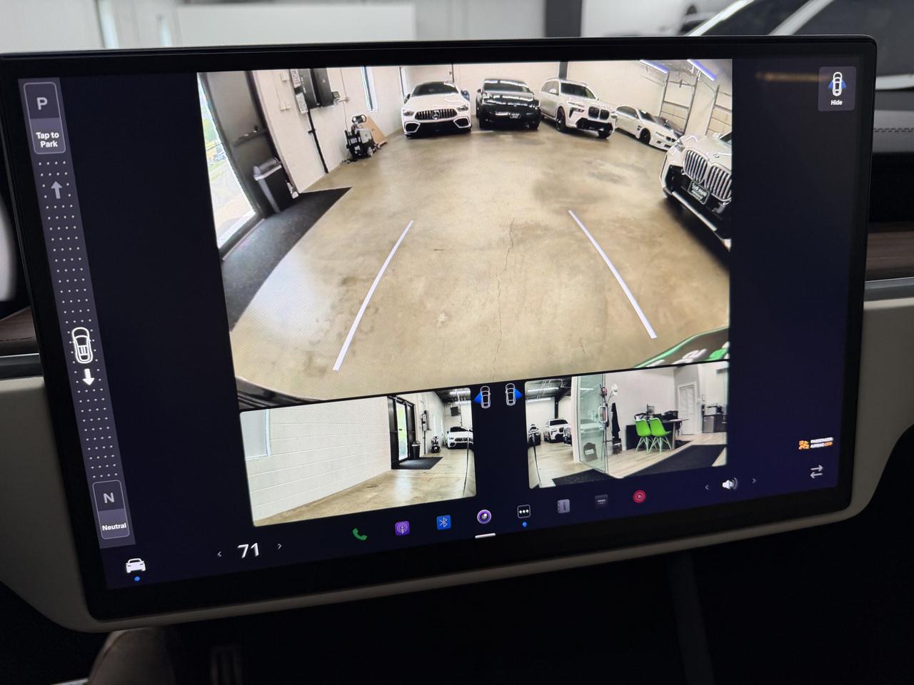 Tesla Model X  2023